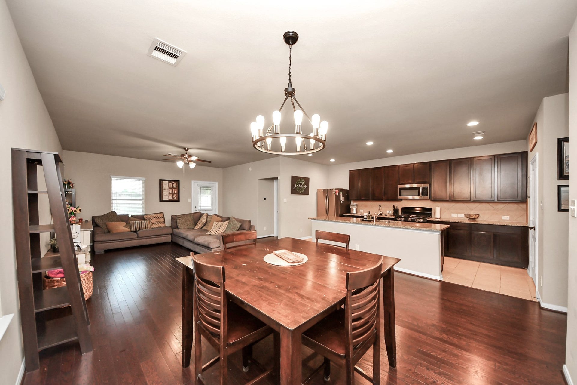 8706 Morning Dove Lane, Baytown, TX 77521 8706 Morning Dove Lane, Baytown, TX 77521