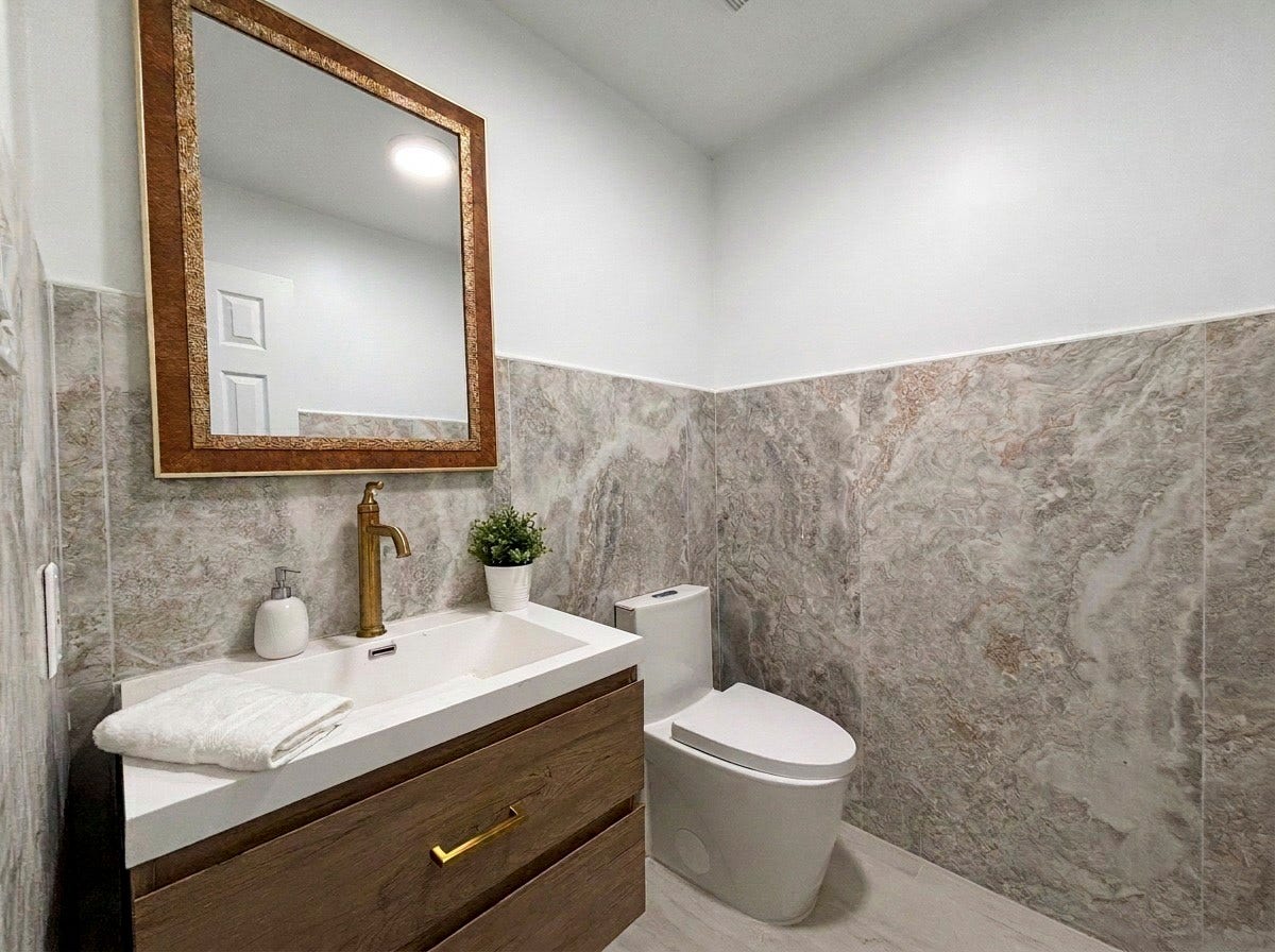2106 Cherry Hills Drive, League City, TX 77573 Beautifully Remodeled half bath.