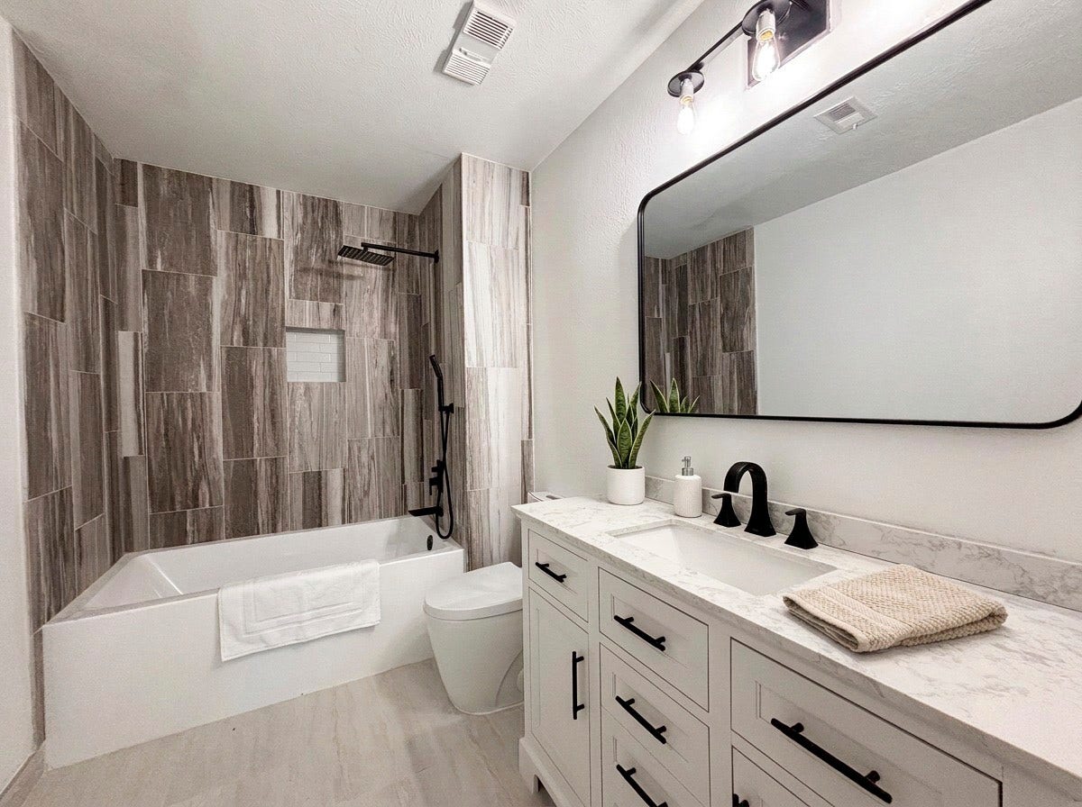 2106 Cherry Hills Drive, League City, TX 77573 Full bathroom completely remodeled on the second floor.