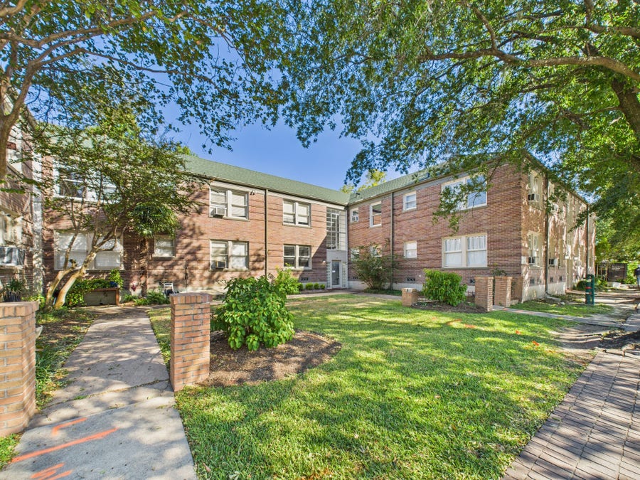 Property photo for 1920 Richmond Avenue, #9, Houston, TX