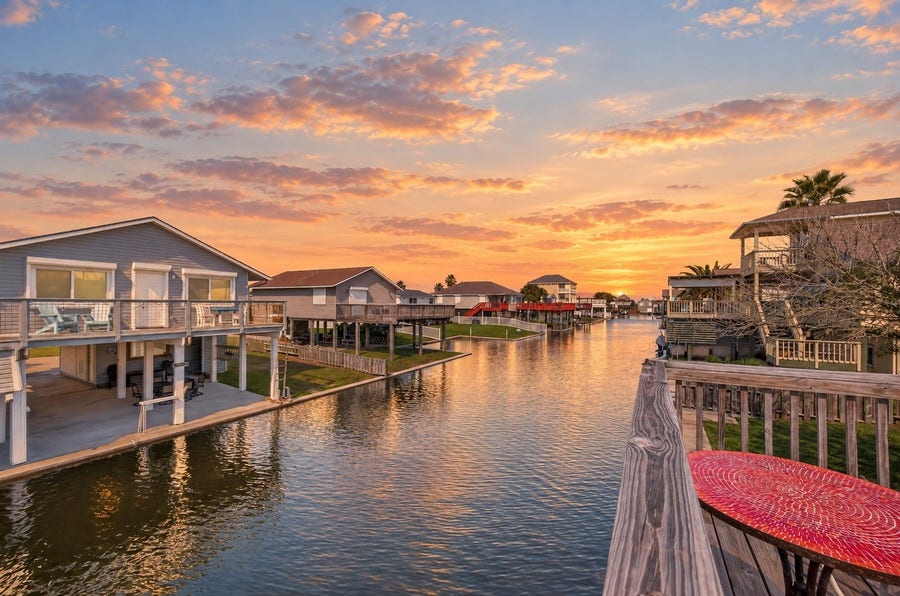 Property photo for 16606 Bermuda Way, Jamaica Beach, TX