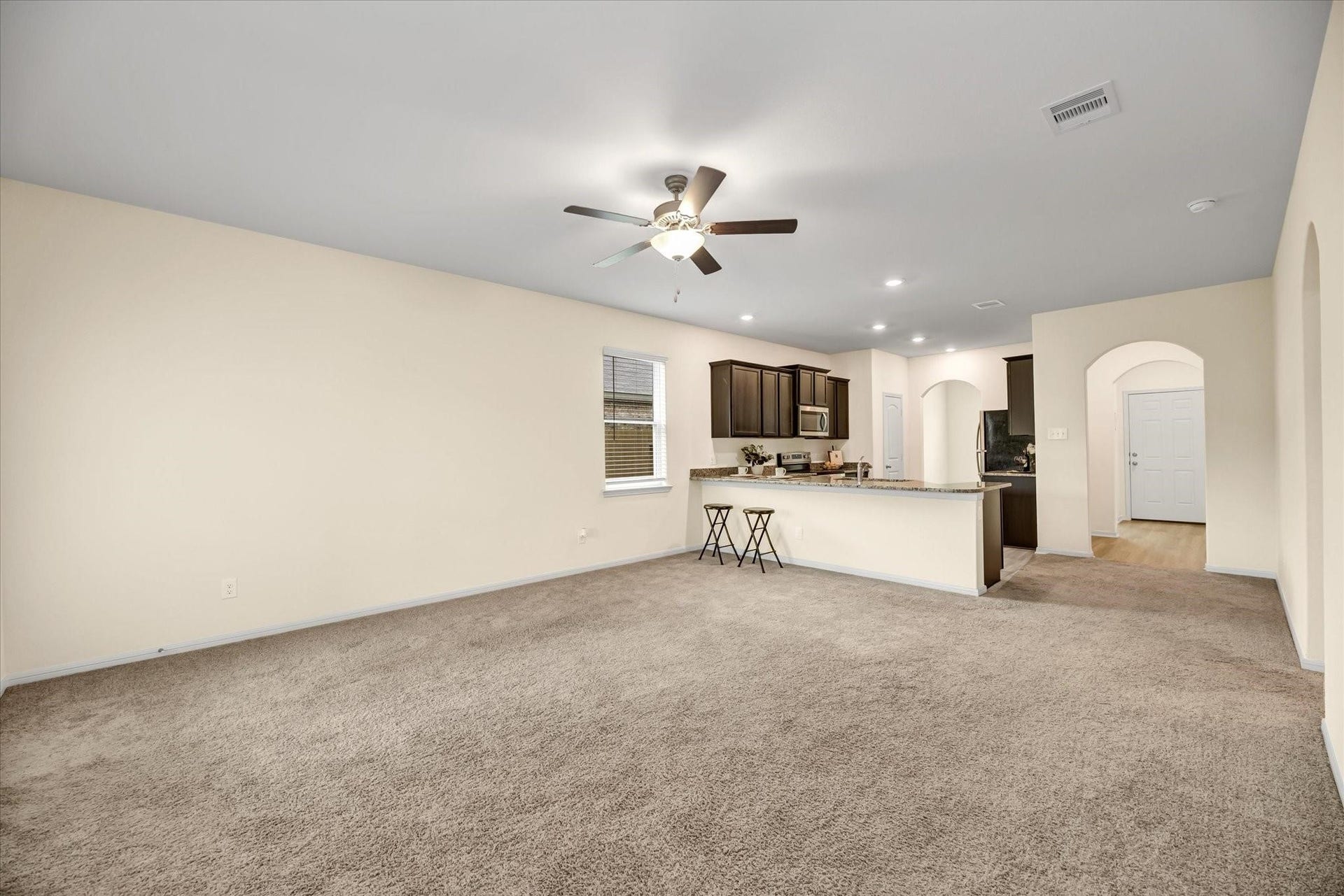 2136 Mule Ridge Drive, Katy, TX 77493 Living area.