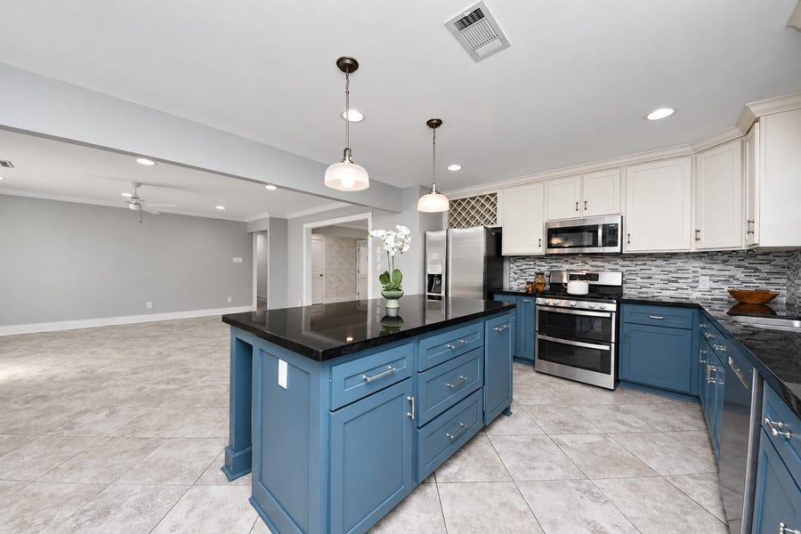 Property photo for 10303 Greenwillow Street, Houston, TX