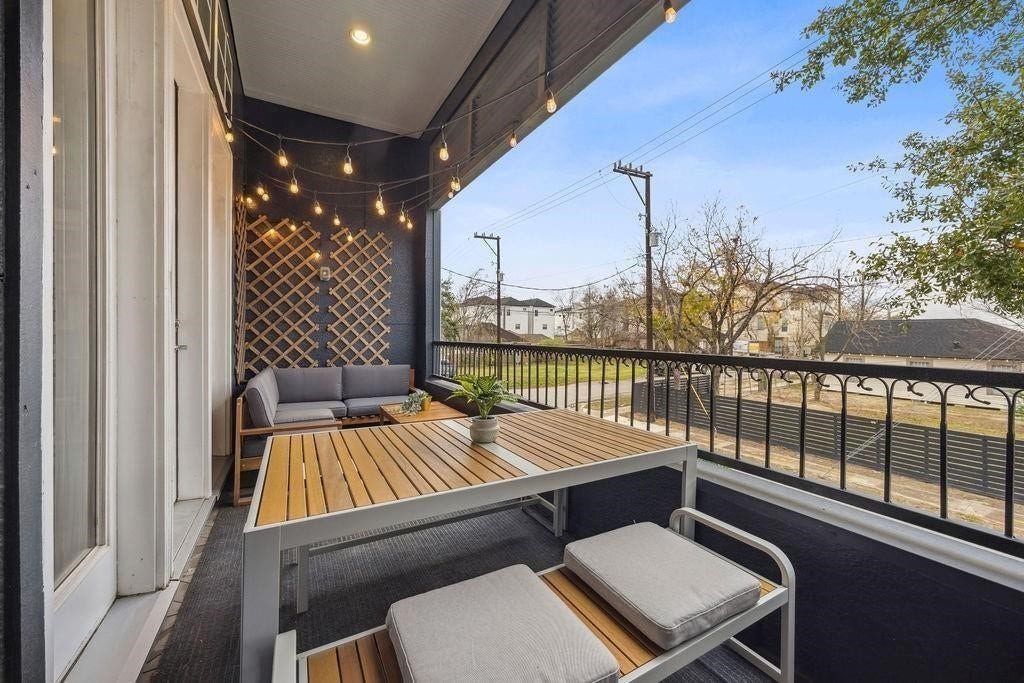808 Cage Street, Houston, TX 77020 808 Cage Street, Houston, TX 77020