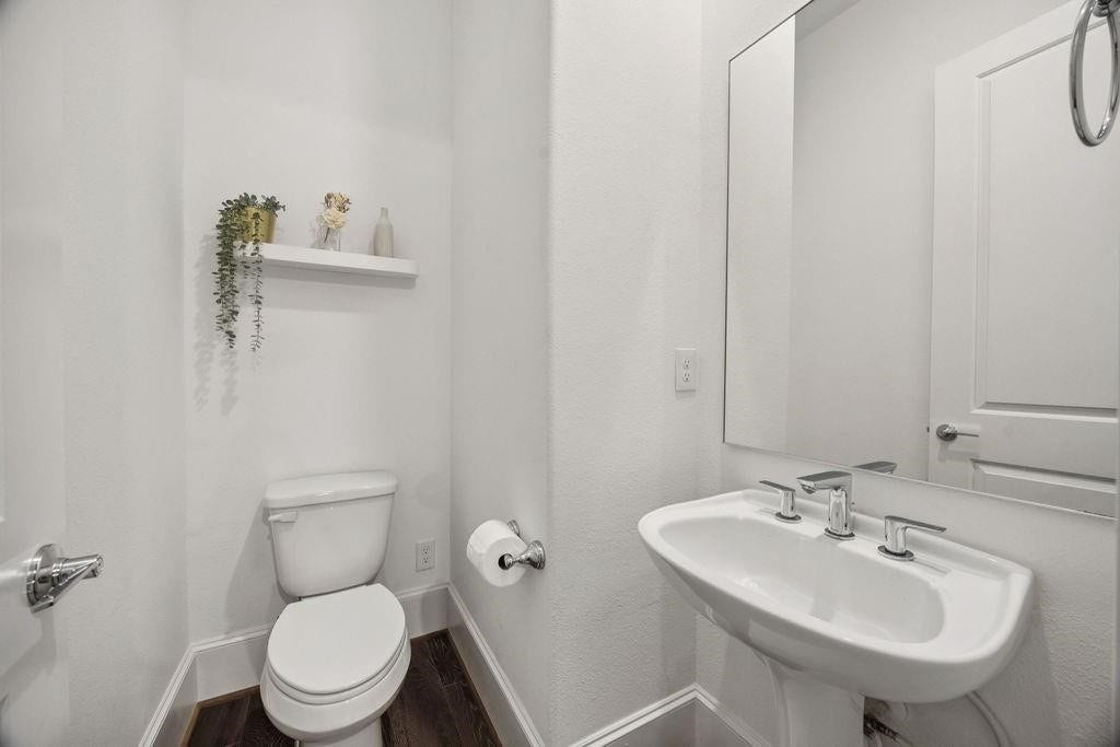 808 Cage Street, Houston, TX 77020 808 Cage Street, Houston, TX 77020