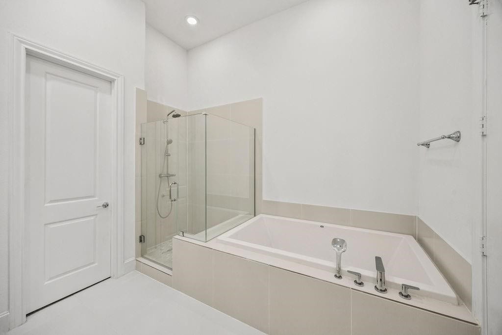 808 Cage Street, Houston, TX 77020 808 Cage Street, Houston, TX 77020