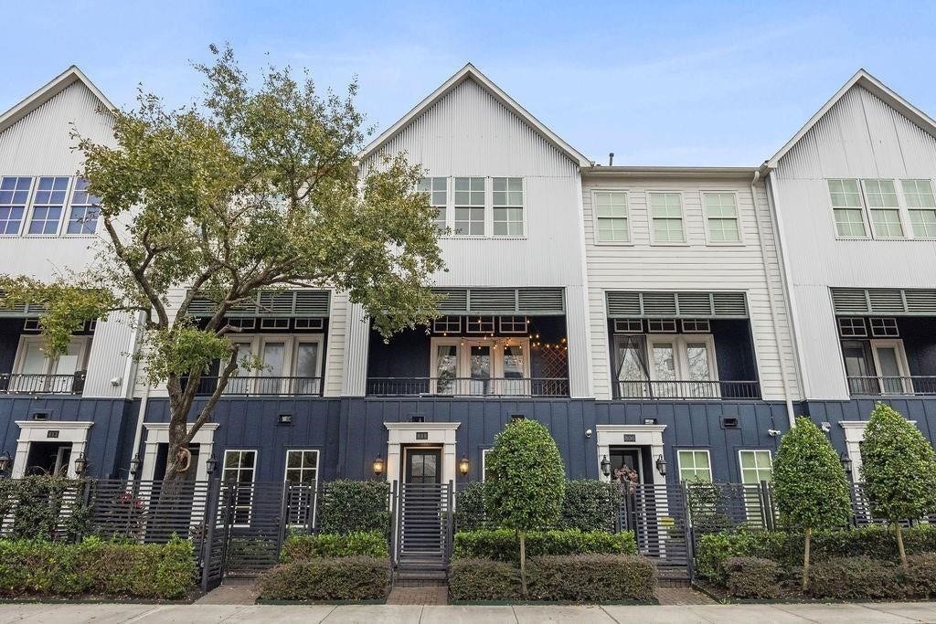 808 Cage Street, Houston, TX 77020 808 Cage Street, Houston, TX 77020
