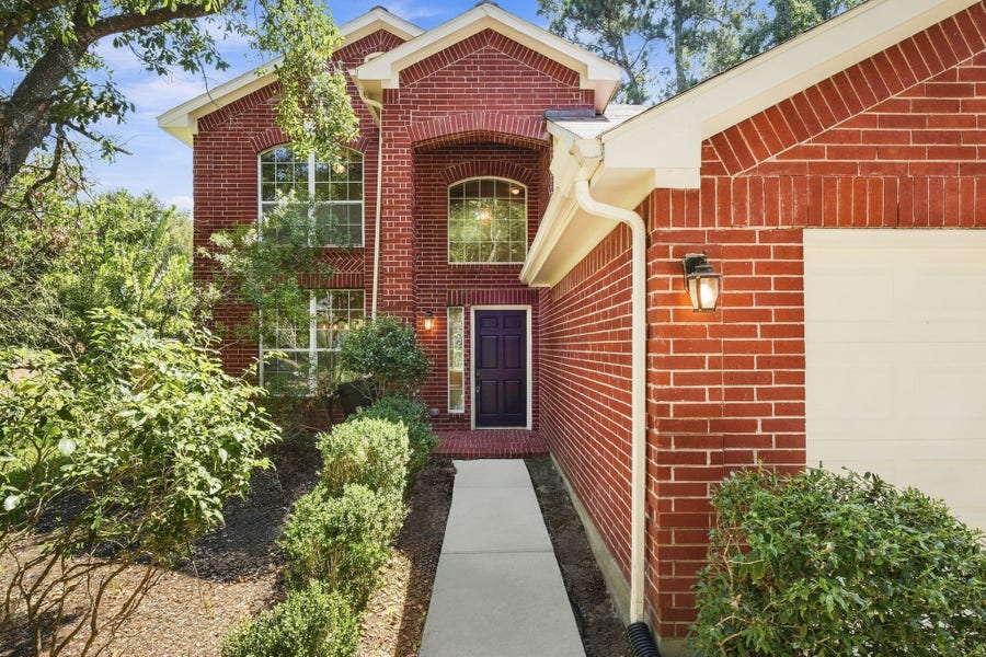 Property photo for 10 Orchid Grove Place, Conroe, TX