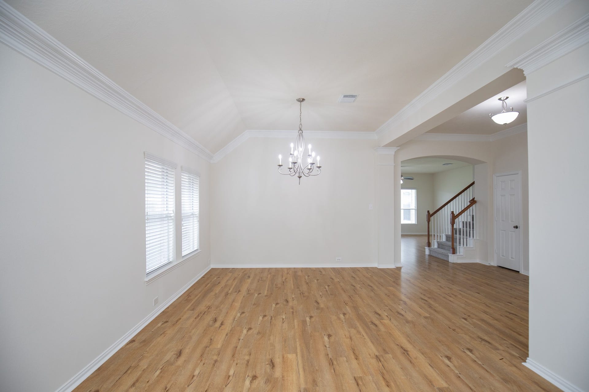 8802 Rocky Knoll Lane, Rosenberg, TX 77469 Two formals : Formal living room and formal dining room