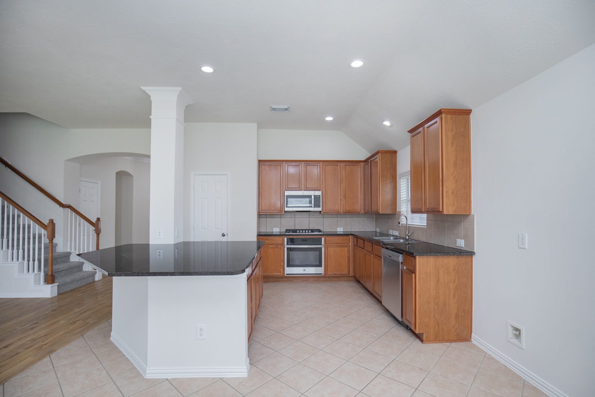 8802 Rocky Knoll Lane, Rosenberg, TX 77469 8802 Rocky Knoll Lane, Rosenberg, TX 77469