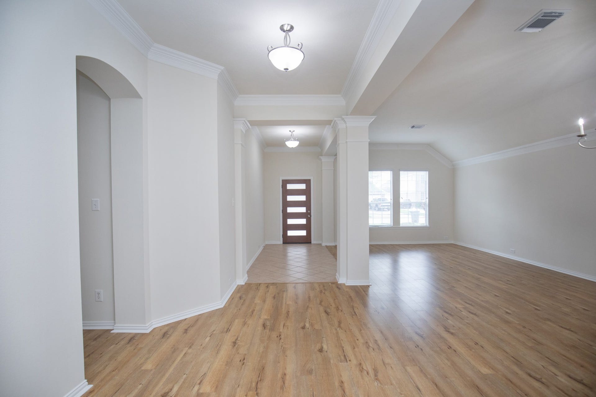 8802 Rocky Knoll Lane, Rosenberg, TX 77469 Beautiful new front door (3/2026)