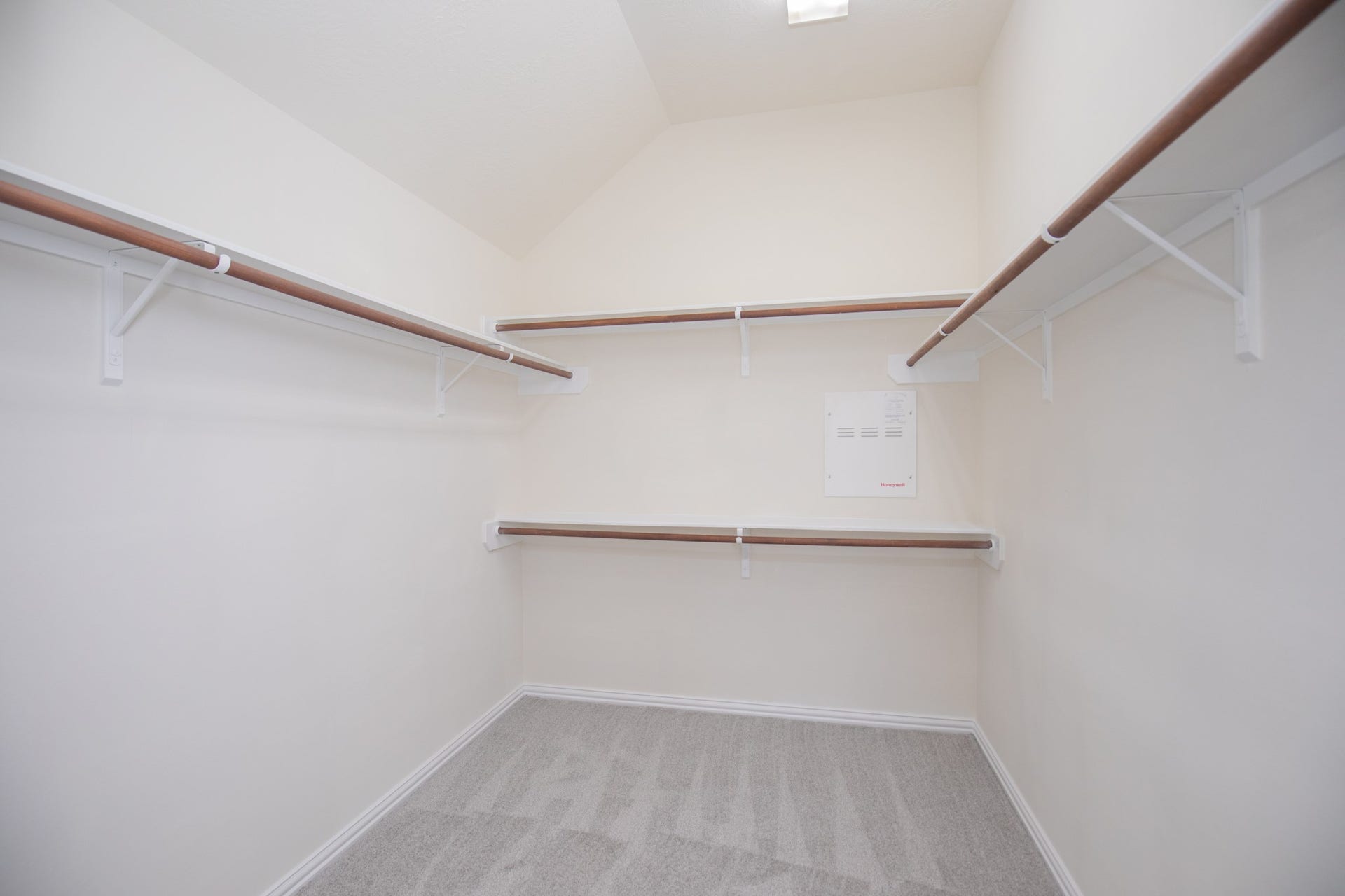 8802 Rocky Knoll Lane, Rosenberg, TX 77469 Primary master bedroom walk-in closet