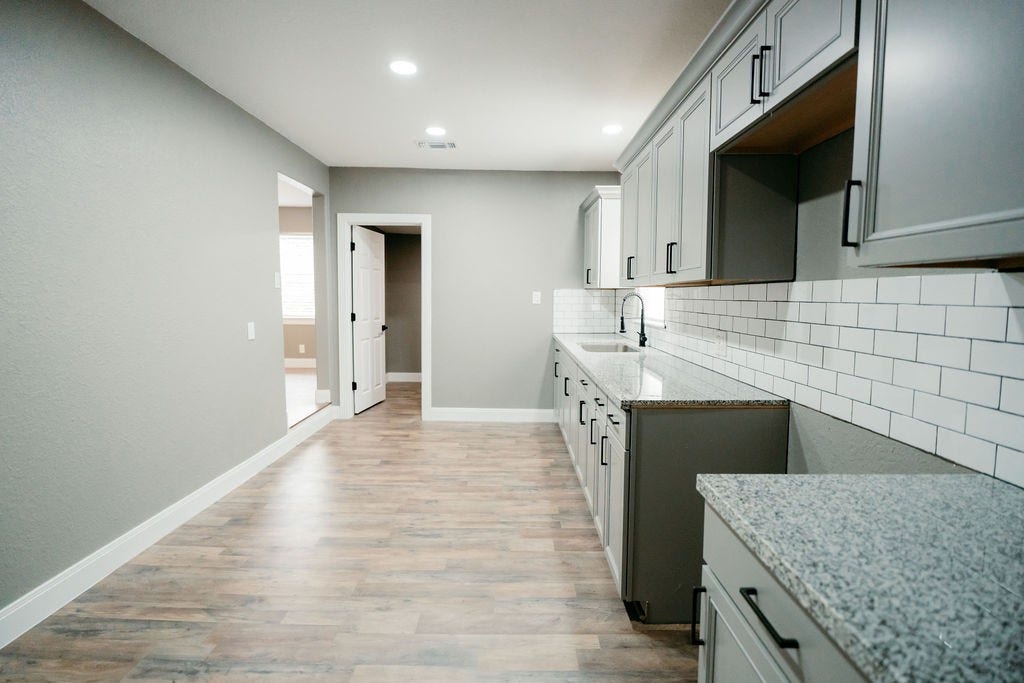 1308 N Rock Island Street, Angleton, TX 77515 1308 N Rock Island Street, Angleton, TX 77515