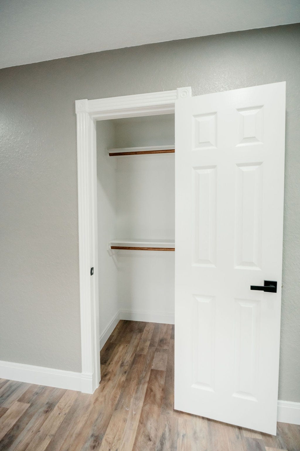 1308 N Rock Island Street, Angleton, TX 77515 1308 N Rock Island Street, Angleton, TX 77515