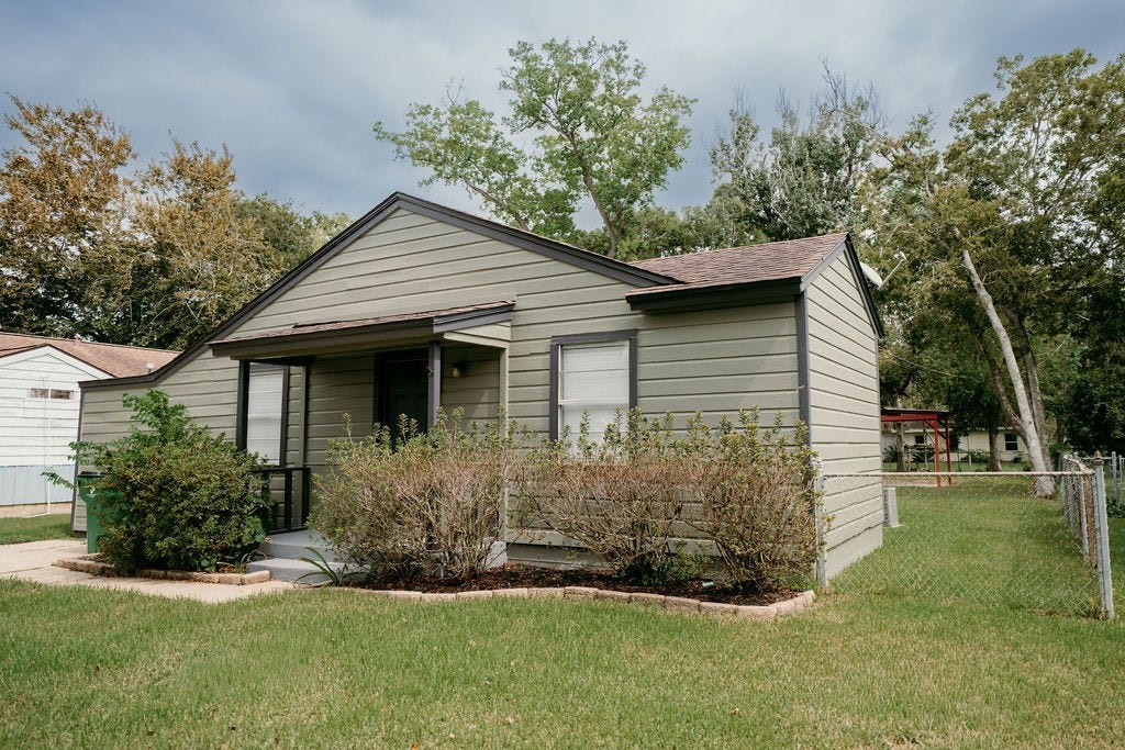 1308 N Rock Island Street, Angleton, TX 77515 1308 N Rock Island Street, Angleton, TX 77515