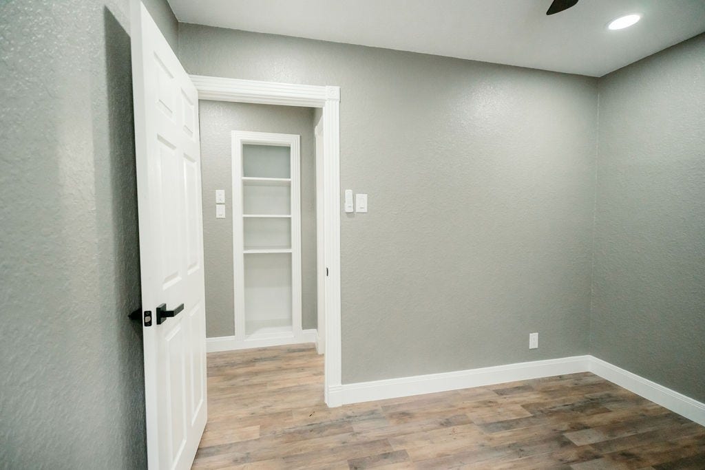 1308 N Rock Island Street, Angleton, TX 77515 1308 N Rock Island Street, Angleton, TX 77515