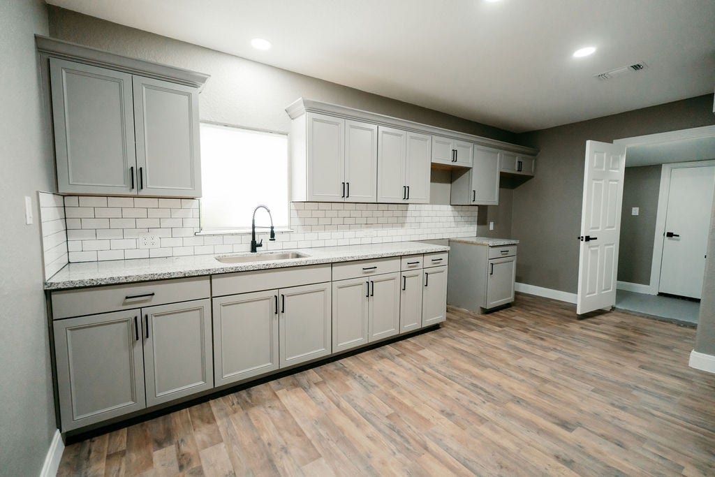 1308 N Rock Island Street, Angleton, TX 77515 1308 N Rock Island Street, Angleton, TX 77515