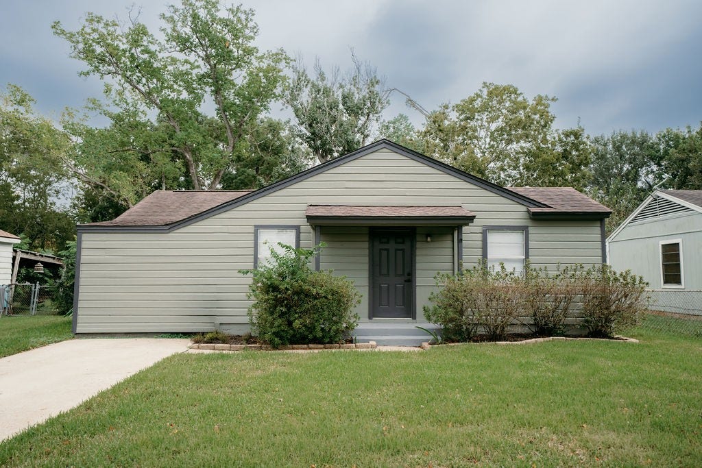 1308 N Rock Island Street, Angleton, TX 77515 1308 N Rock Island Street, Angleton, TX 77515