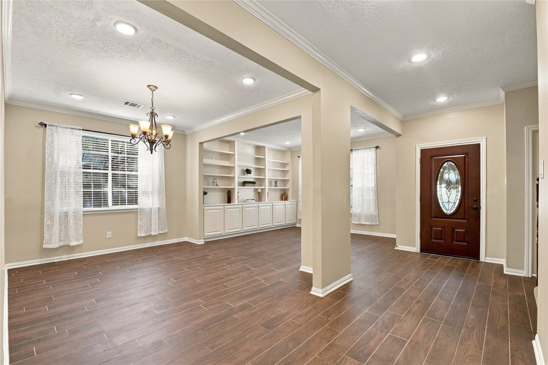 14515 Moss Creek Lane, Cypress, TX 77429 Formal Areas
