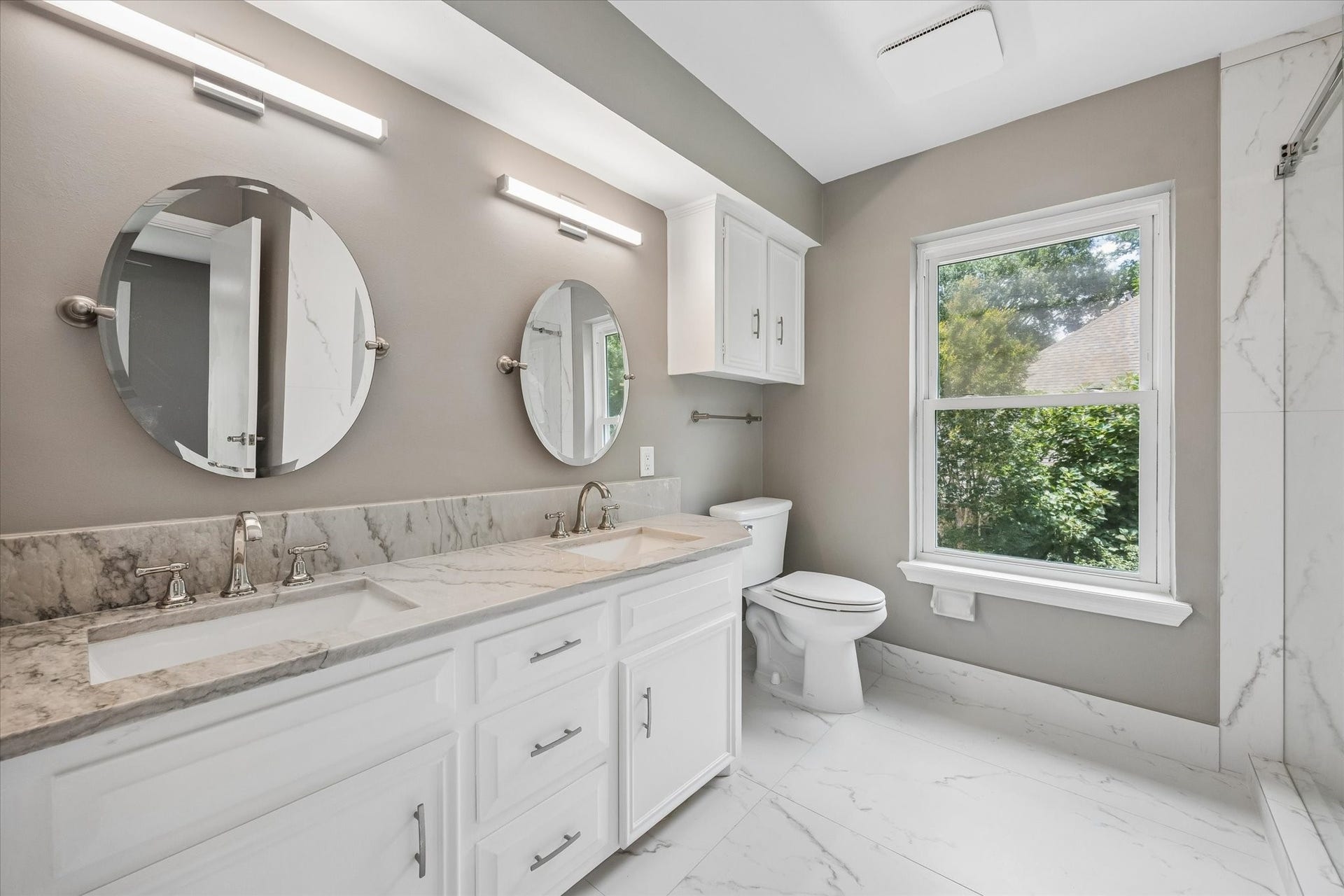 20111 Hardwidge Court, Katy, TX 77450 PRIMARY BATH - Full renovation! brand new tile, shower, updated vanity and fixtures!