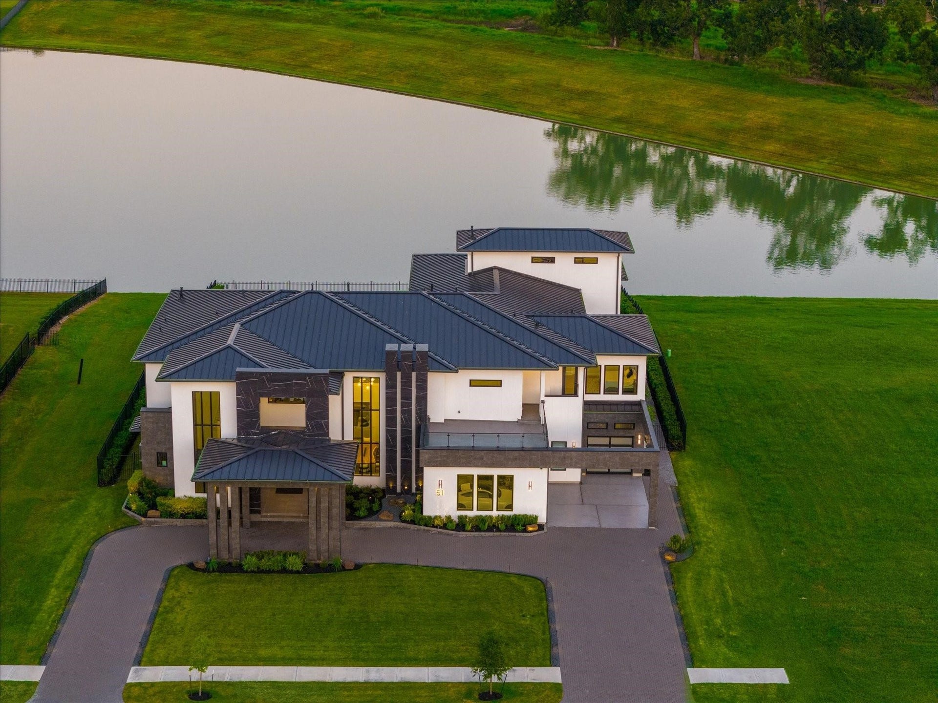 51 St Catherine Way, Richmond, TX 77469 Call the Aida Younis Team today!