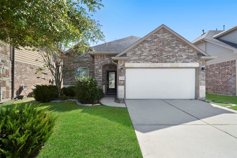 Property photo for 13206 Clover Creek Point Lane, Humble, TX