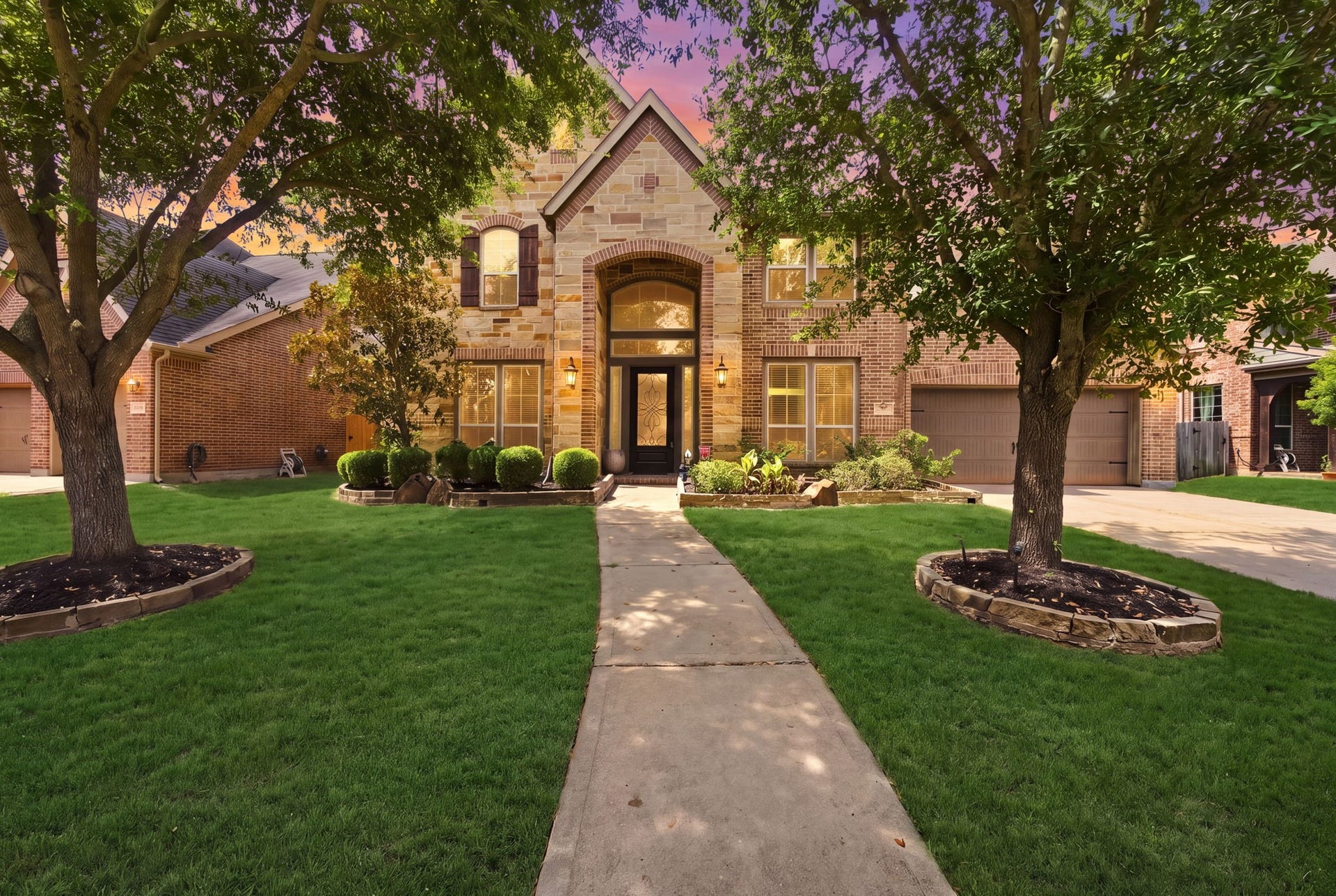 Seth Real Estate Group Welcomes you to 3923 Pebble Heights Ln in Sugar Land!