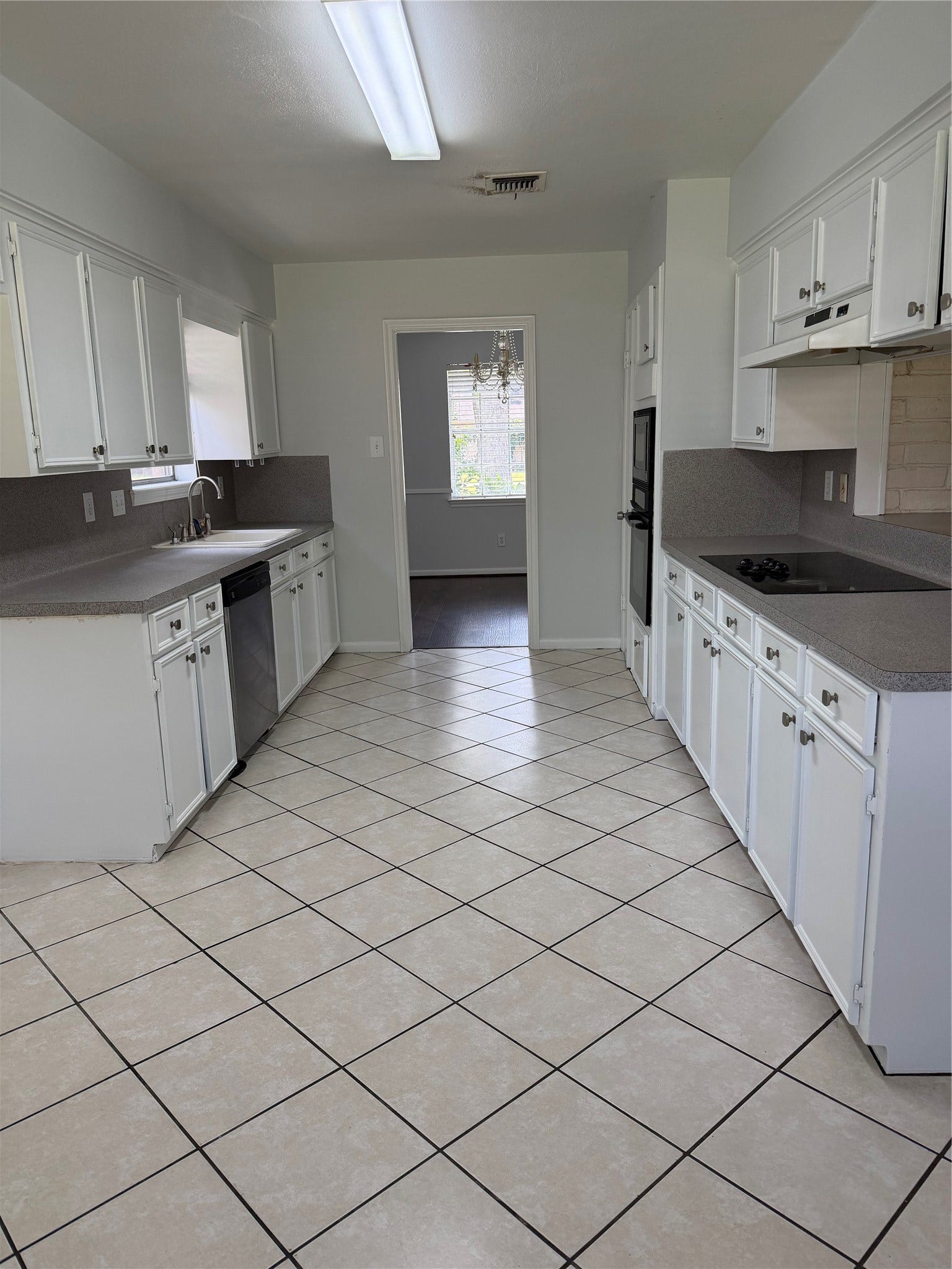 12860 Westleigh Drive, Houston, TX 77077 12860 Westleigh Drive, Houston, TX 77077