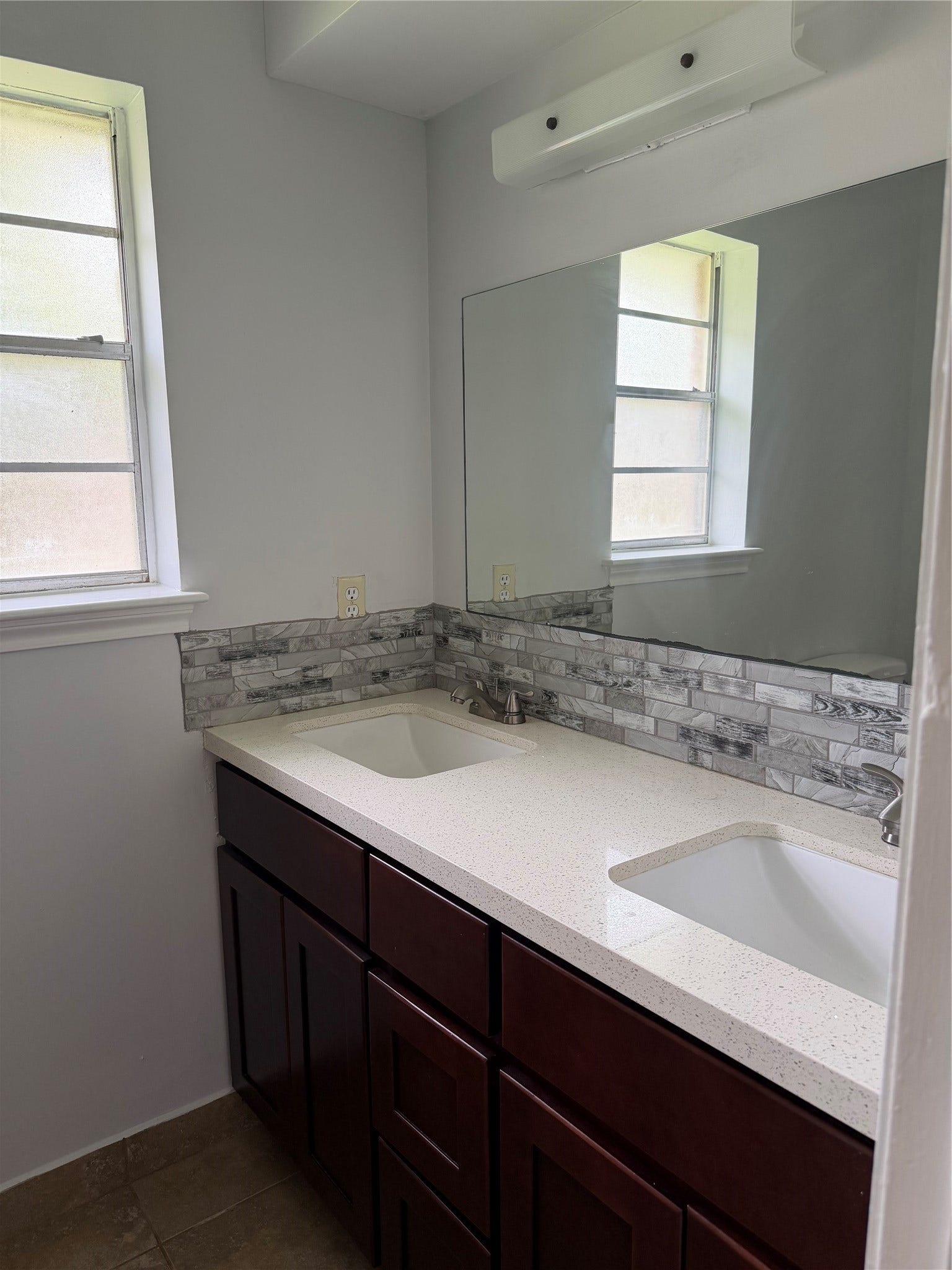 12860 Westleigh Drive, Houston, TX 77077 12860 Westleigh Drive, Houston, TX 77077