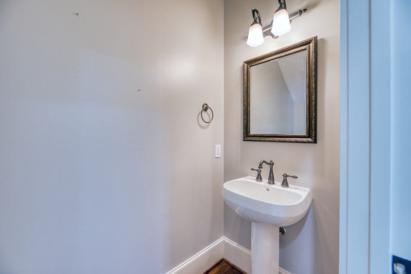 426 W 25th Street, Houston, TX 77008 426 W 25th Street, Houston, TX 77008