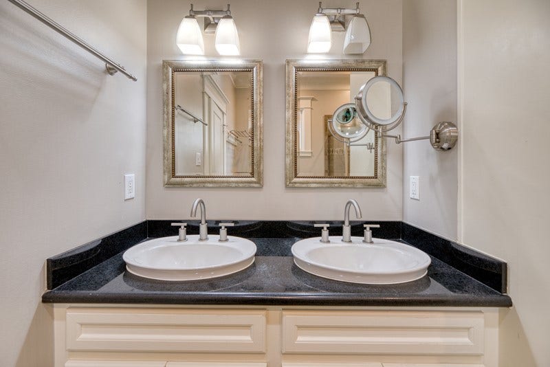 426 W 25th Street, Houston, TX 77008 426 W 25th Street, Houston, TX 77008