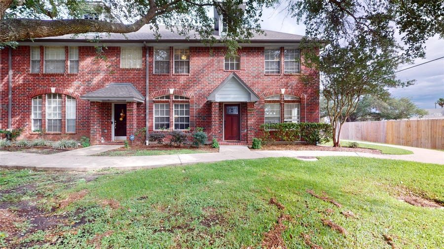 Property photo for 1205 El Camino Drive, Webster, TX
