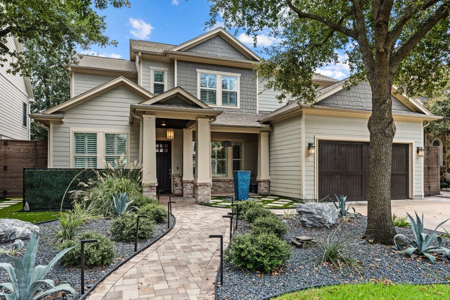 Property photo for 1217 Chippendale Road, Houston, TX