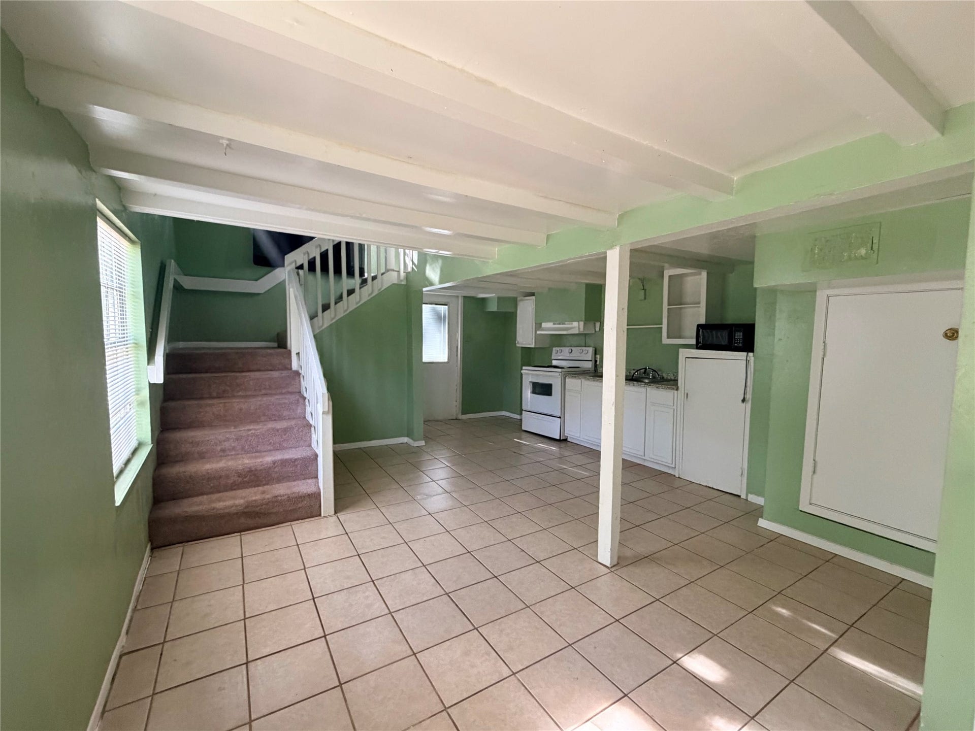 900 Mohawk Drive, #4, Montgomery, TX 77316 900 Mohawk Drive, #4, Montgomery, TX 77316