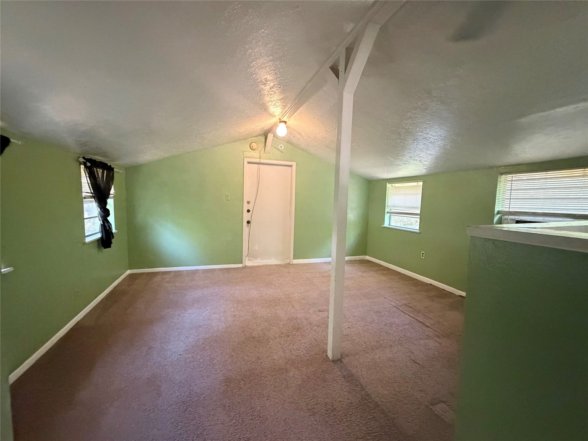 900 Mohawk Drive, #4, Montgomery, TX 77316 900 Mohawk Drive, #4, Montgomery, TX 77316