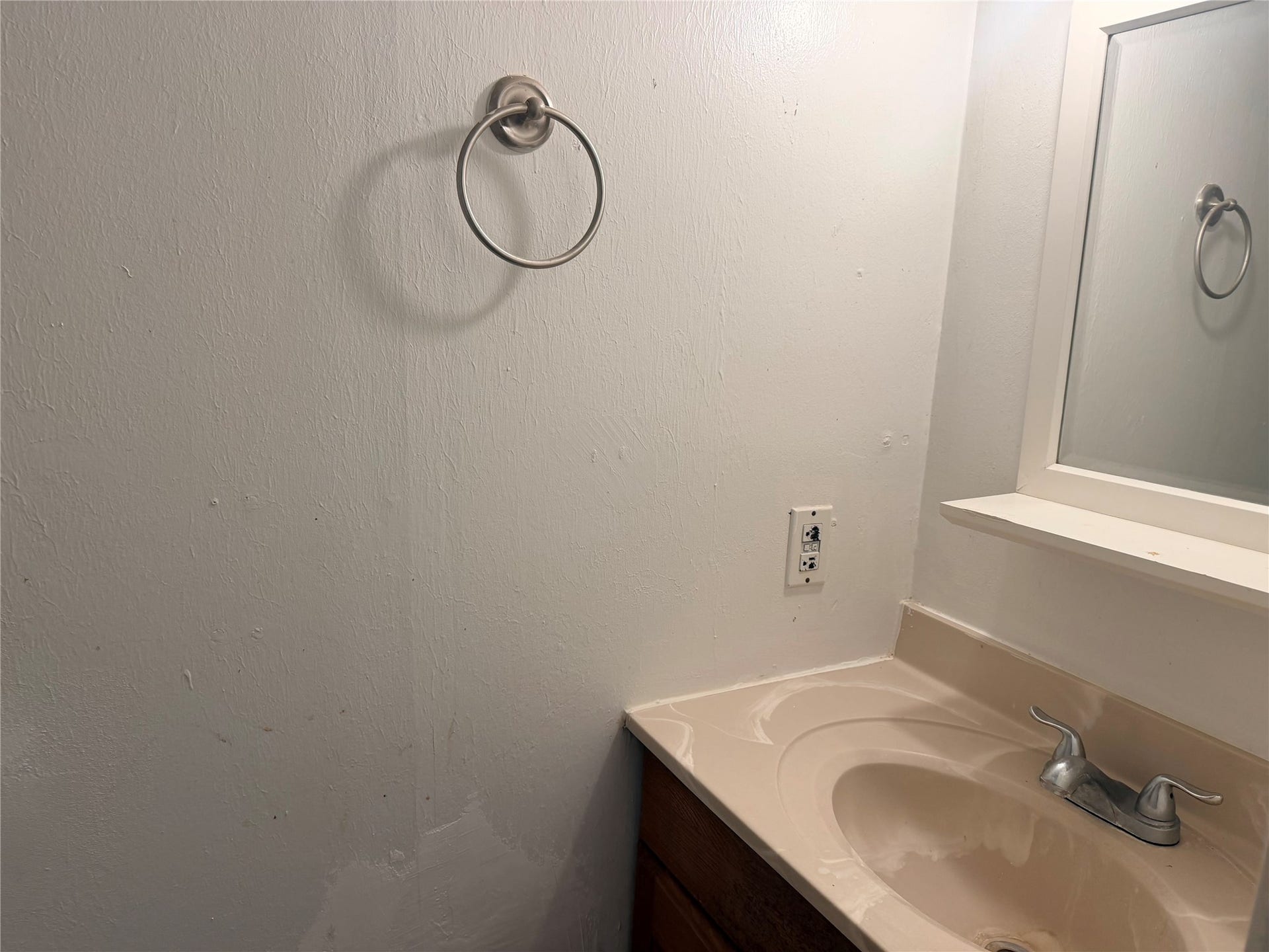 900 Mohawk Drive, #4, Montgomery, TX 77316 900 Mohawk Drive, #4, Montgomery, TX 77316