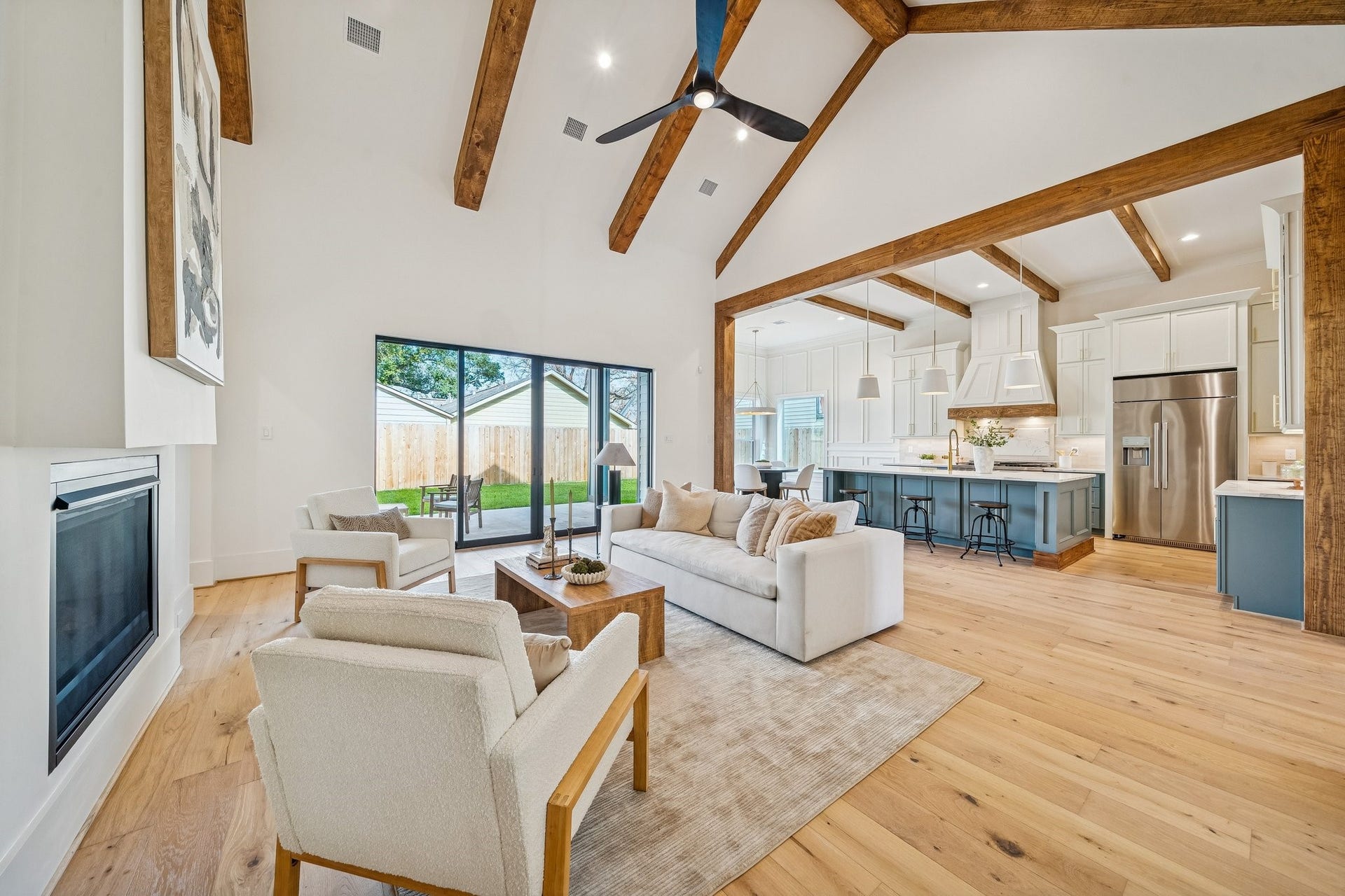 Perfect entertaining space with that enormous kitchen island.
