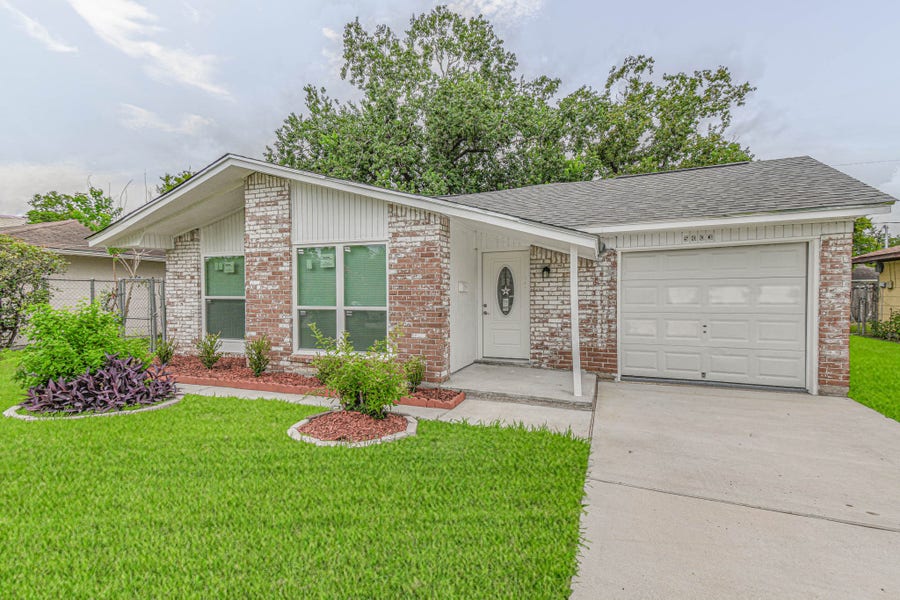 Property photo for 5003 Denoron Drive, Houston, TX