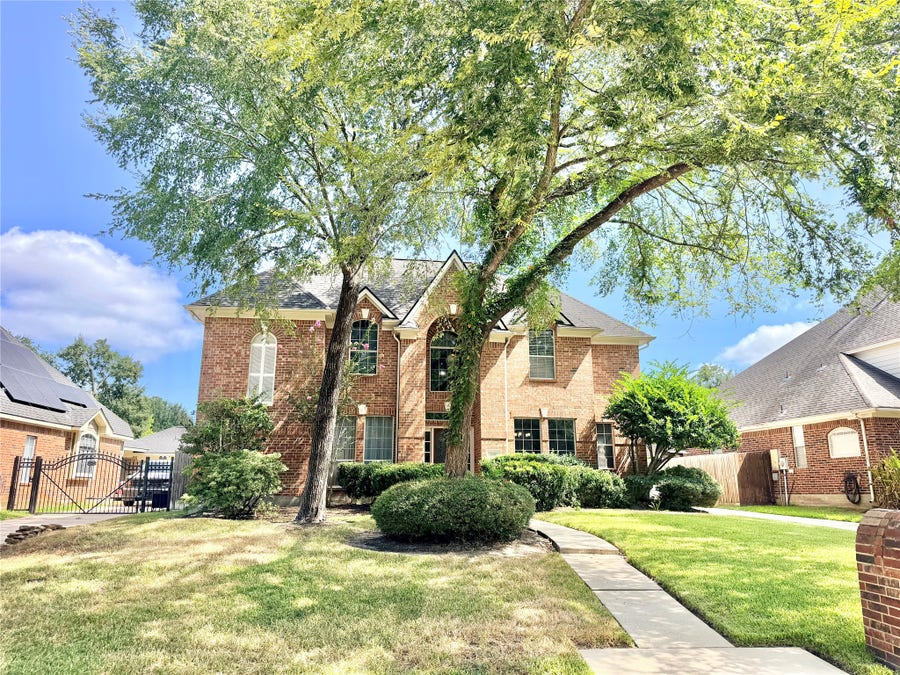 Property photo for 20110 Forest Drive, Spring, TX