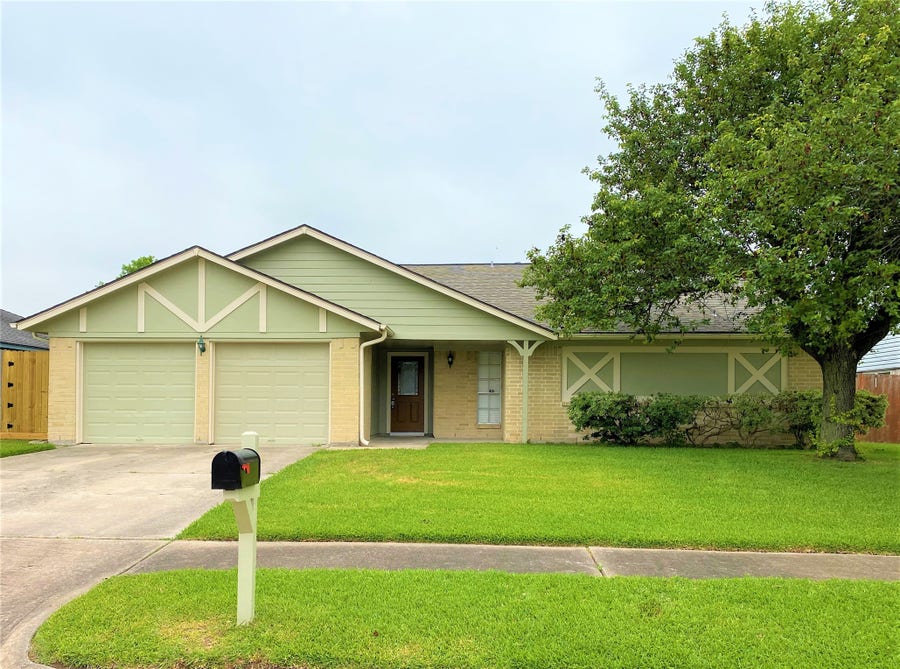 Property photo for 3810 Downing Circle, Deer Park, TX