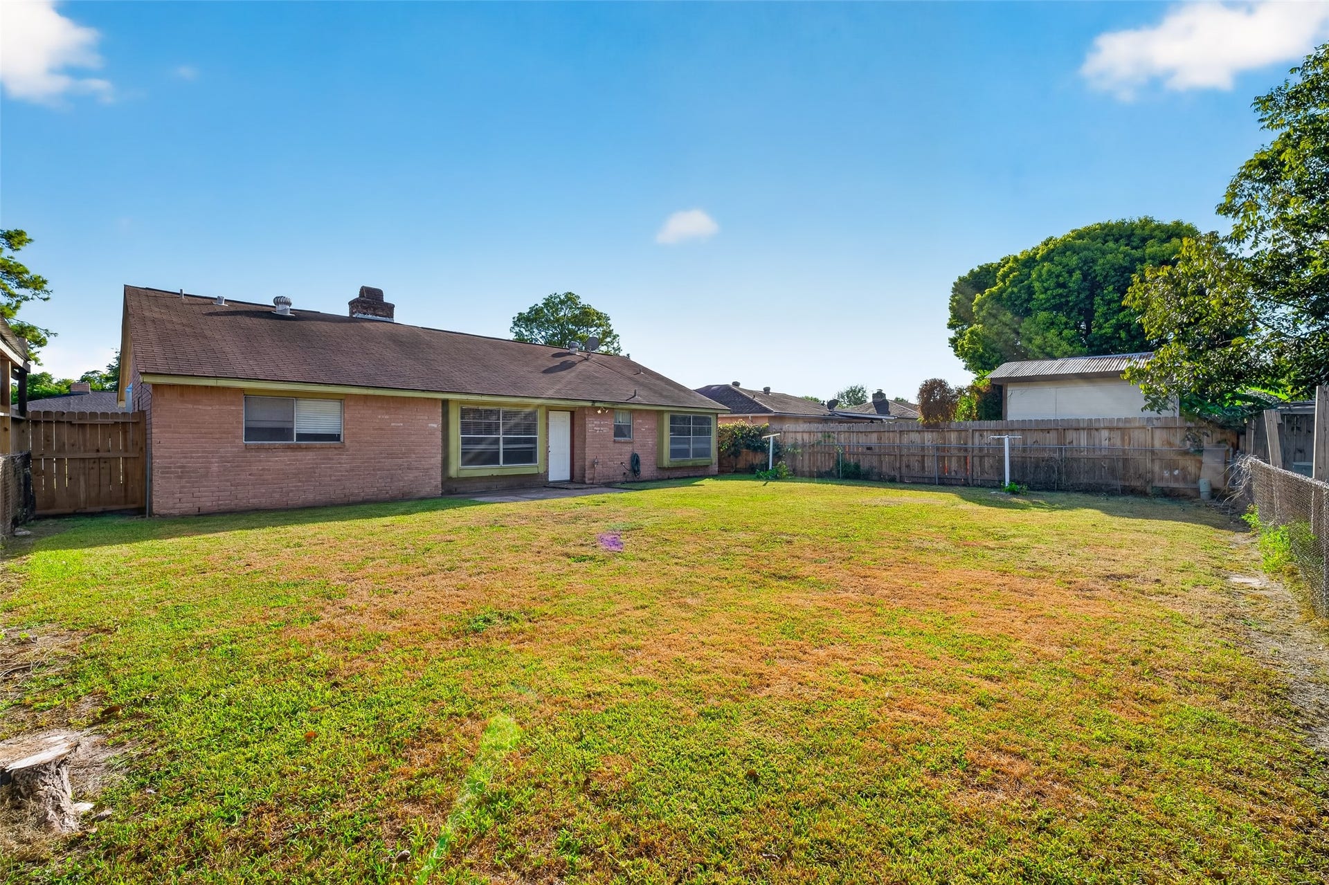 261 Hardwicke Road, Houston, TX 77060