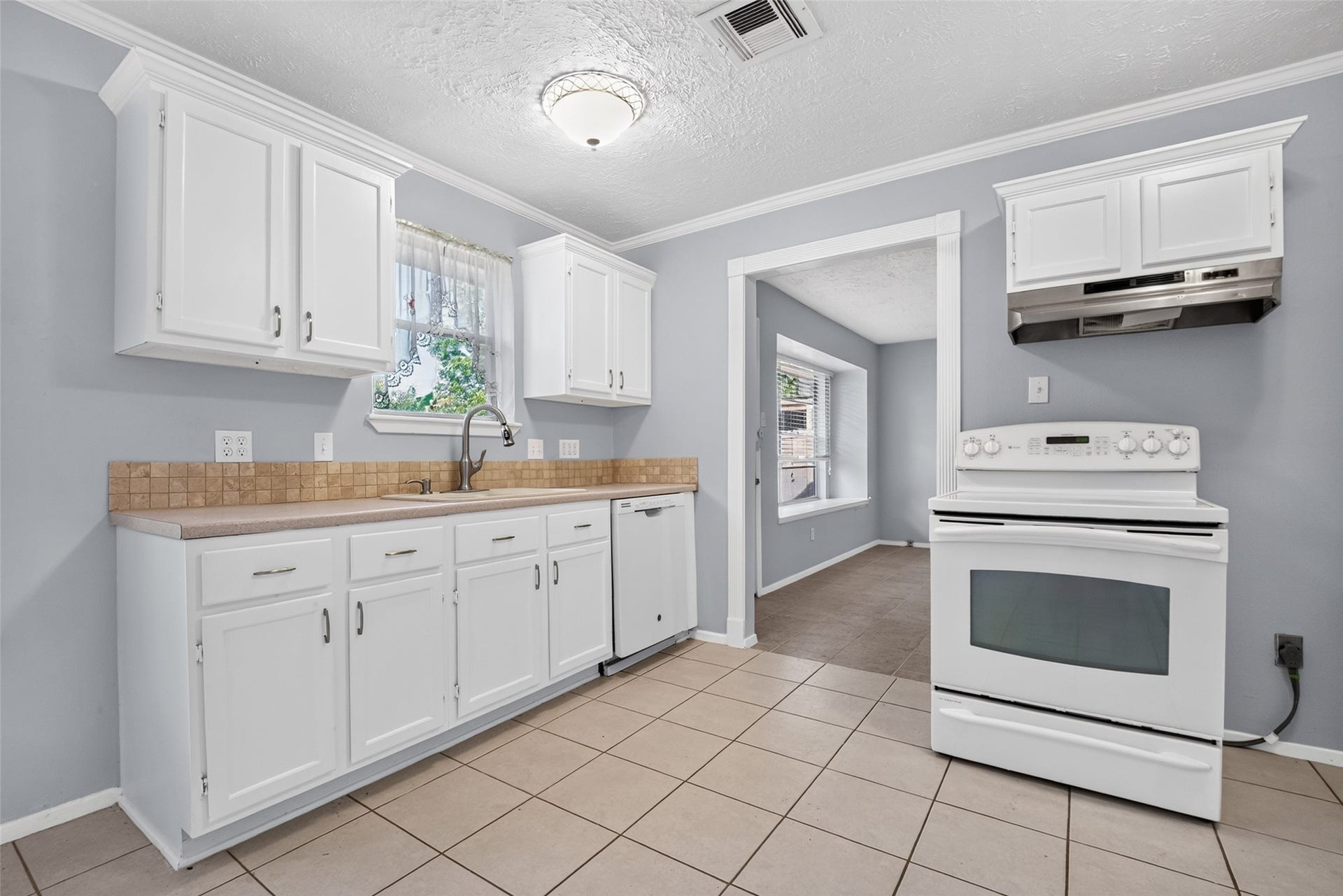 261 Hardwicke Road, Houston, TX 77060
