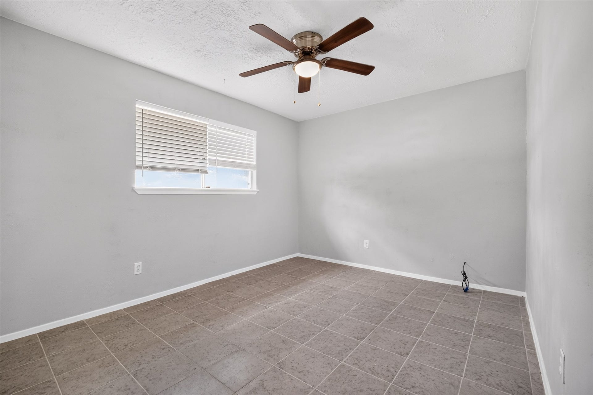 261 Hardwicke Road, Houston, TX 77060