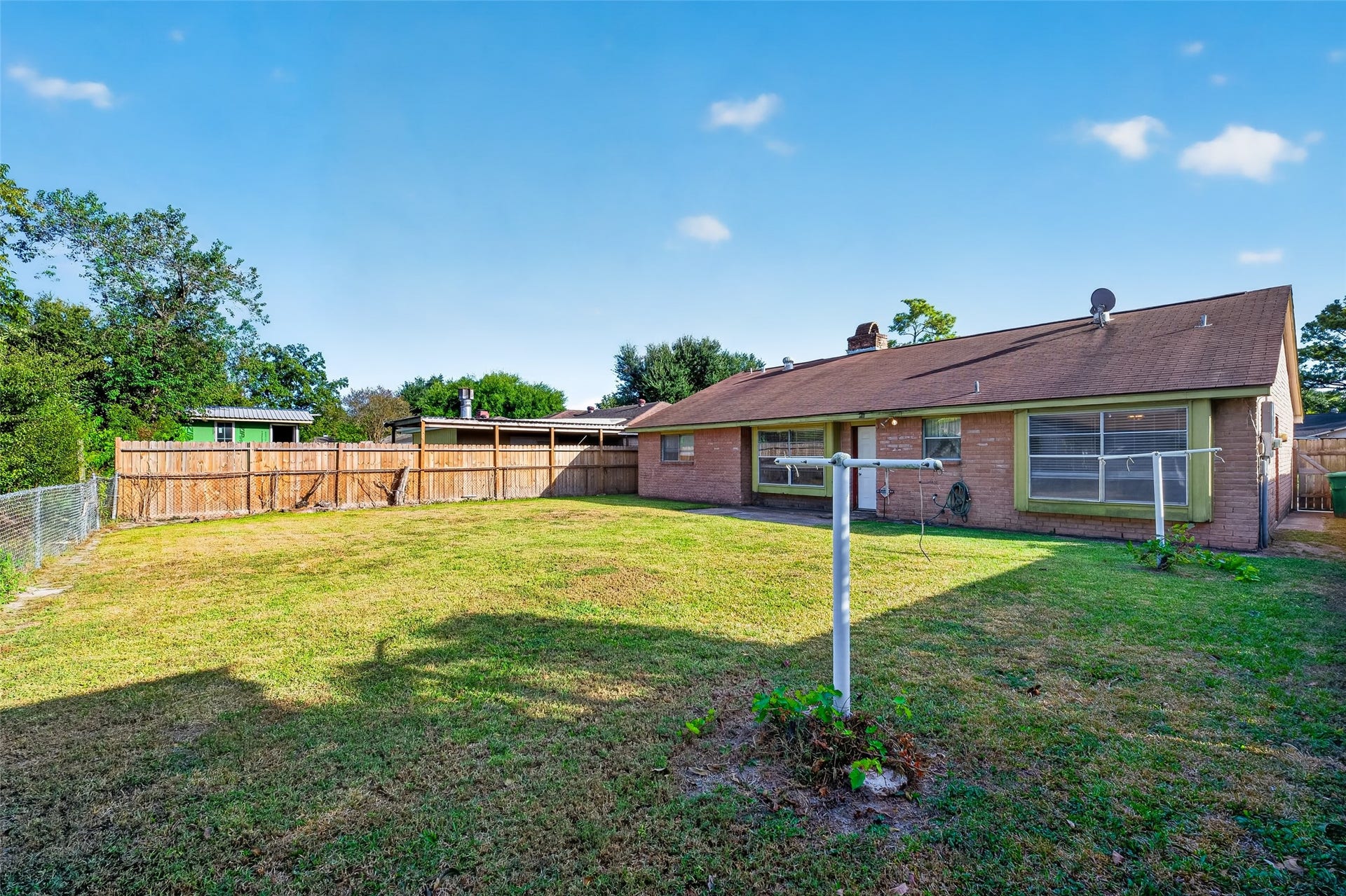 261 Hardwicke Road, Houston, TX 77060