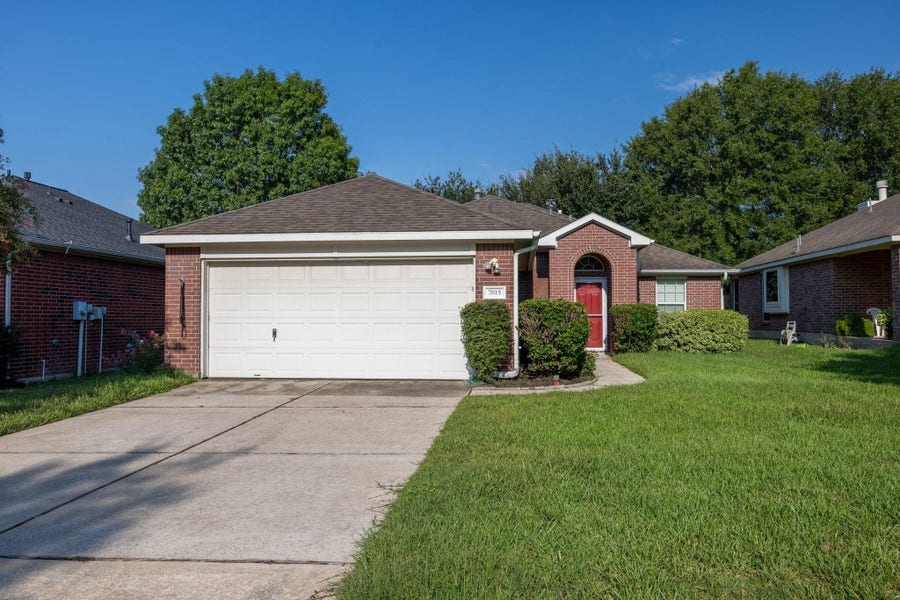 Property photo for 7815 Mary Katheryns Crossing, Conroe, TX