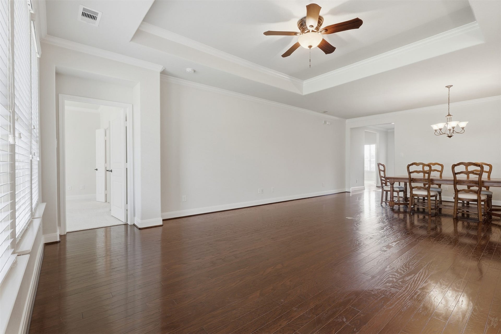 677 Tenuta Lane, League City, TX 77573 677 Tenuta Lane, League City, TX 77573