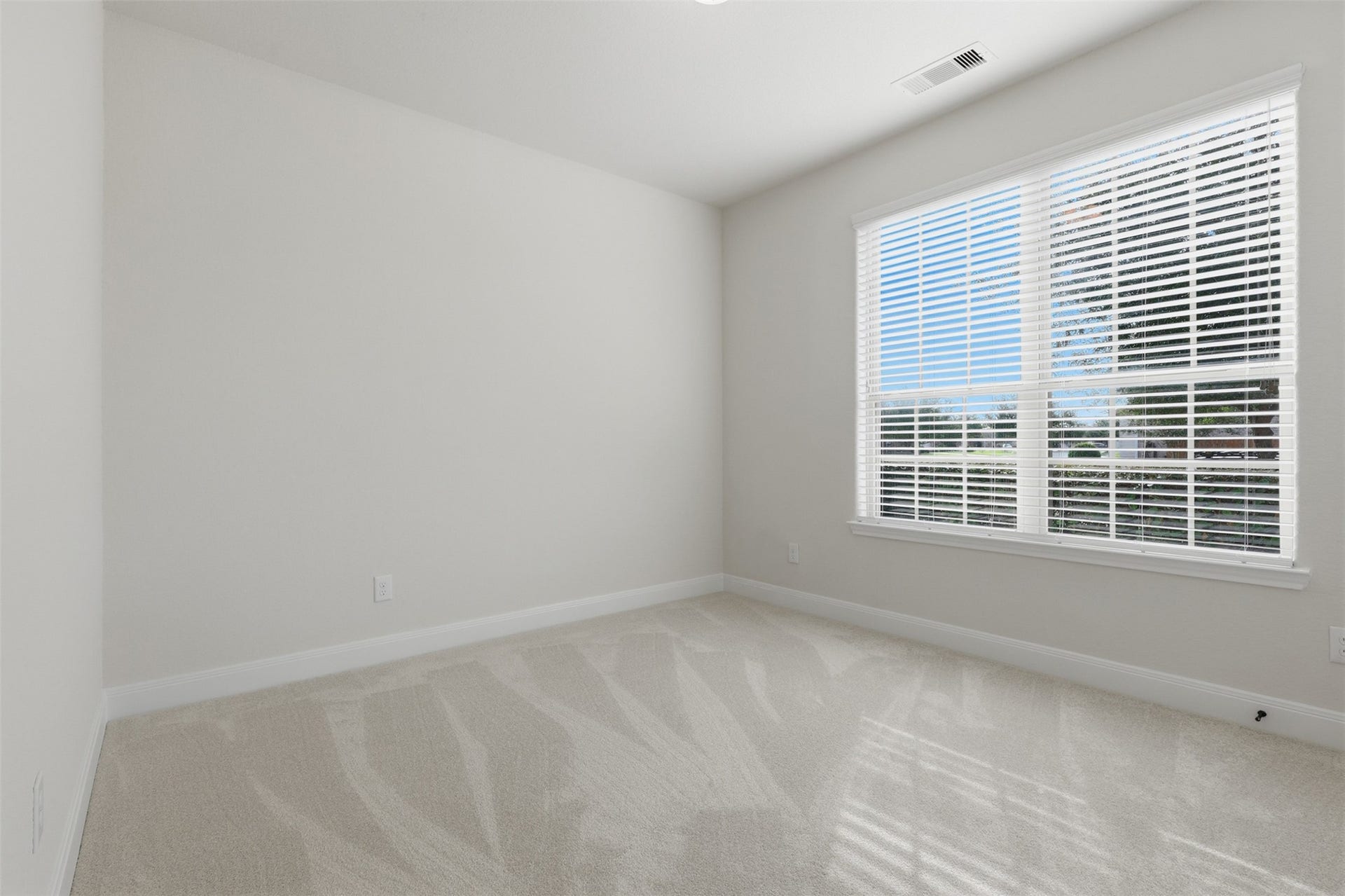677 Tenuta Lane, League City, TX 77573 2nd Bedroom