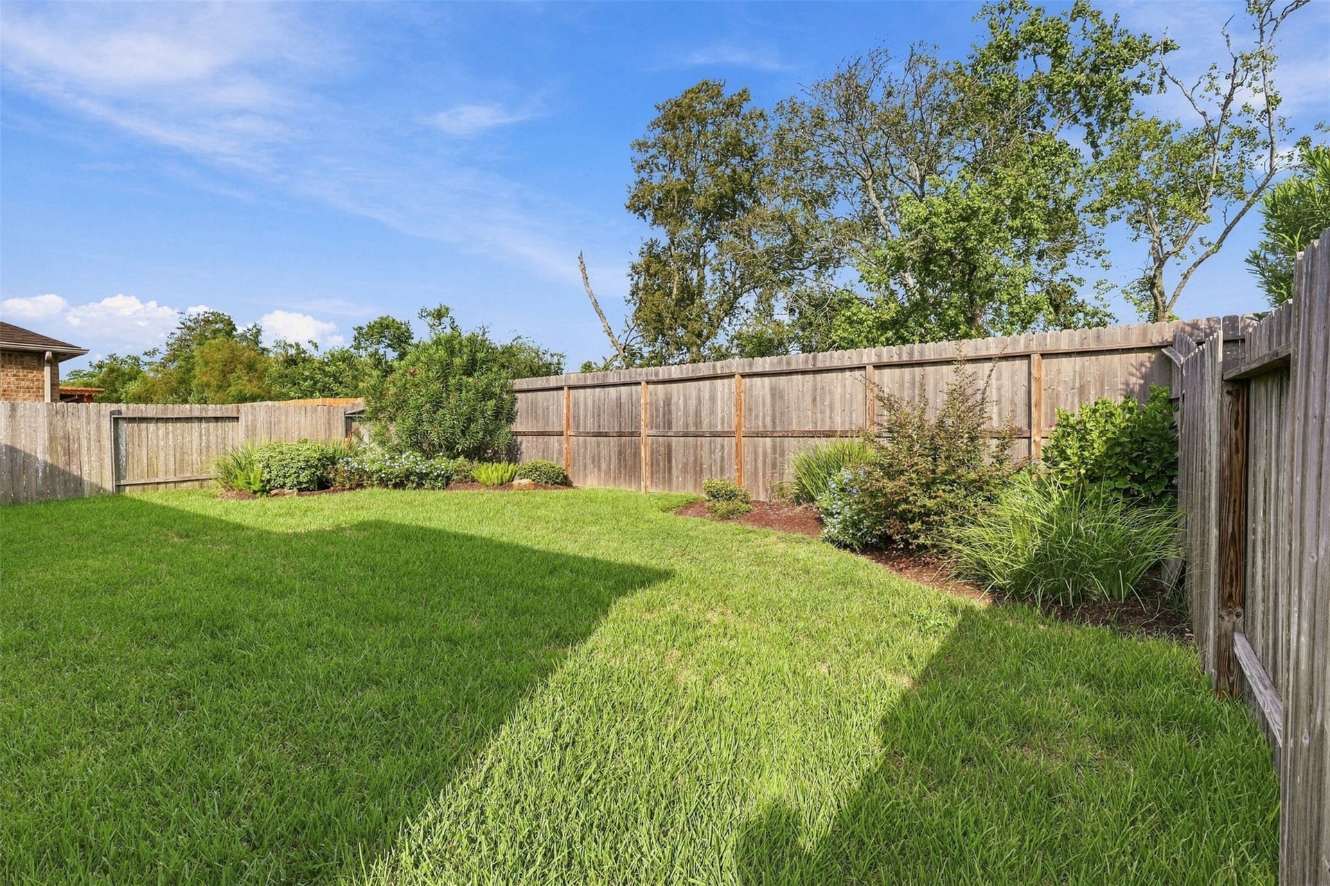 677 Tenuta Lane, League City, TX 77573 677 Tenuta Lane, League City, TX 77573