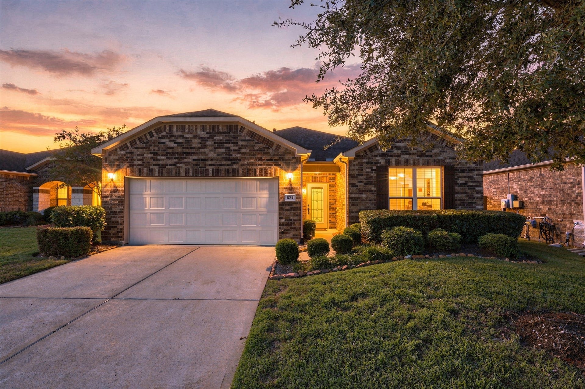 677 Tenuta Lane, League City, TX 77573 677 Tenuta Lane, League City, TX 77573