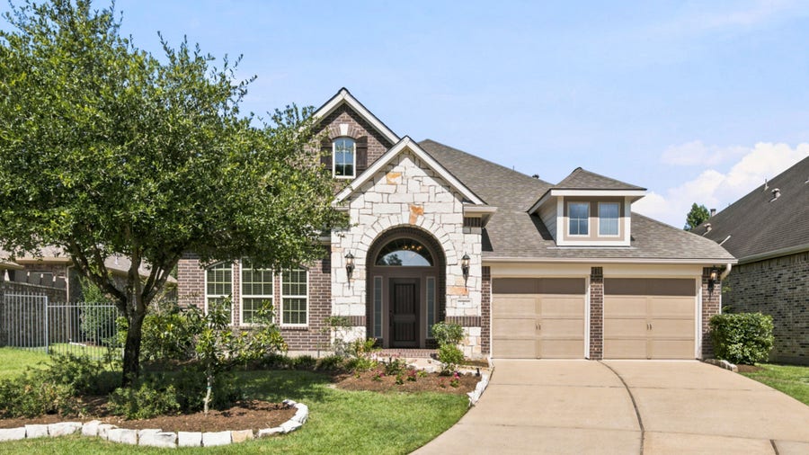 Property photo for 6 Sleeping Colt Place, The Woodlands, TX